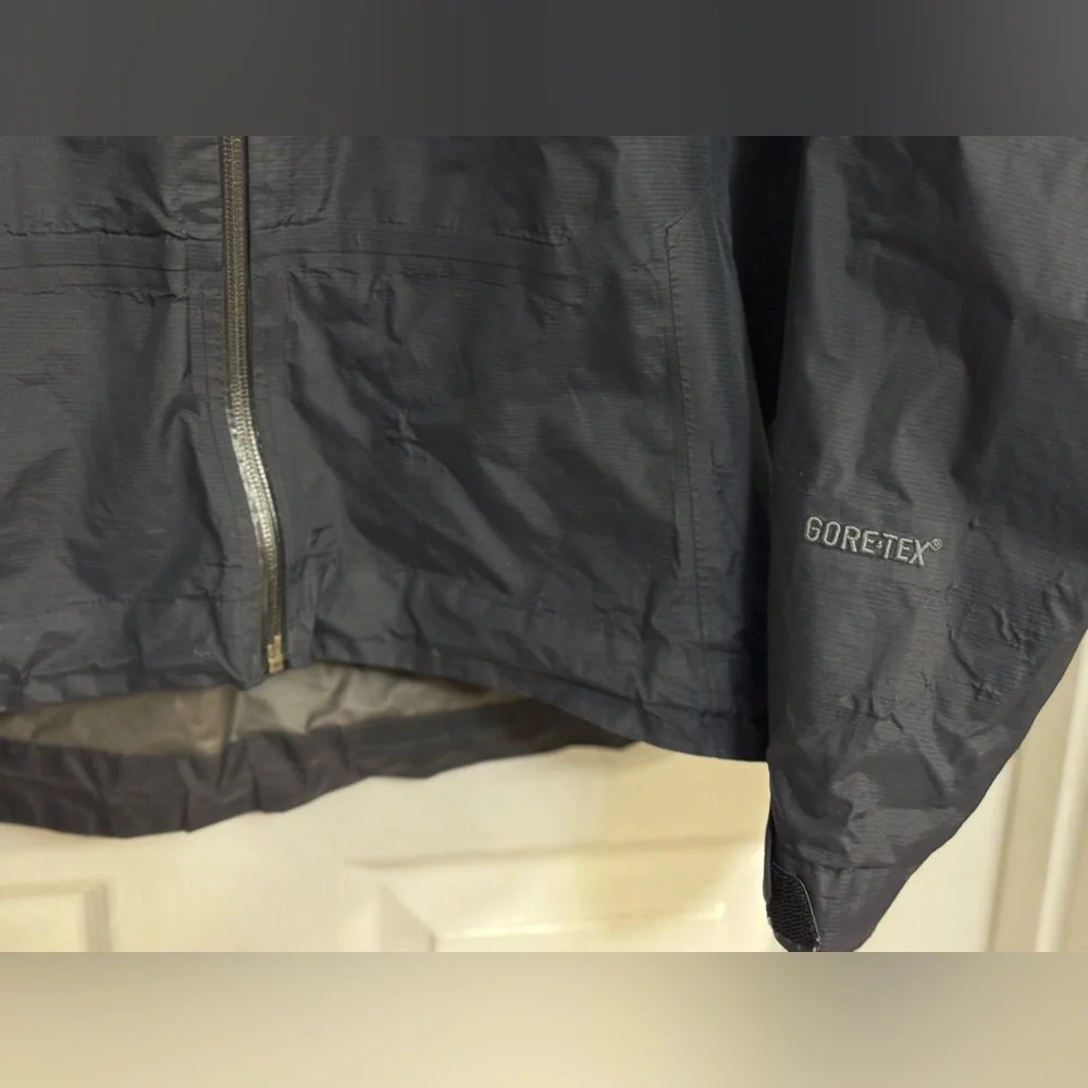 Patagonia M’s Super Cell Jacket – GORE-TEX Paclite® – Size M – Black - Picture 4 of 16